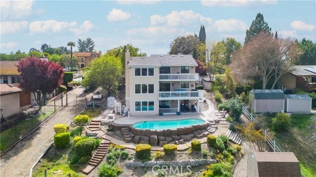 Paso Robles, CA 93446,940 Walnut Drive