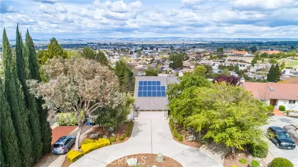 Paso Robles, CA 93446,940 Walnut Drive