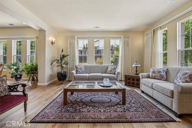 Paso Robles, CA 93446,934 Salida del Sol