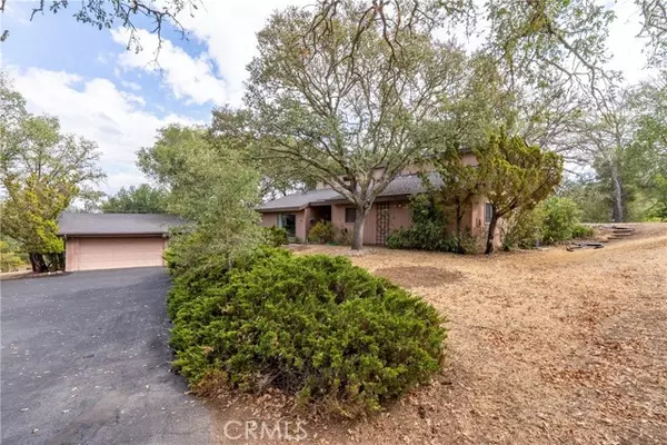 8565 Casanova Road, Atascadero, CA 93422