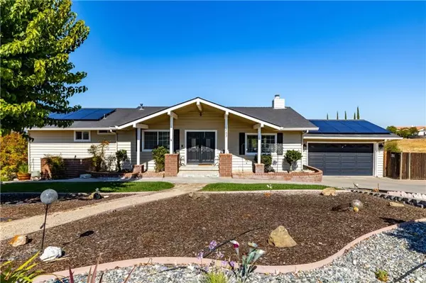753 Walnut Drive, Paso Robles, CA 93446