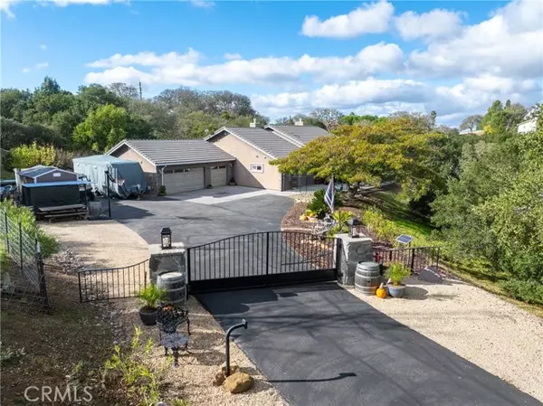 10844 Vista, Atascadero, CA 93422