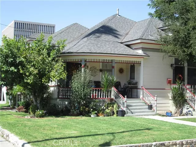 1004 French Street, Santa Ana, CA 92701