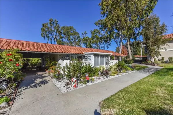 Laguna Woods, CA 92637,670 Via Mendoza #O