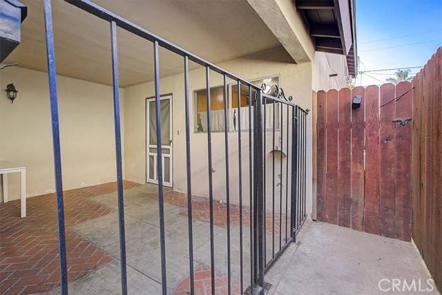 Long Beach, CA 90805,5451 Lewis Avenue