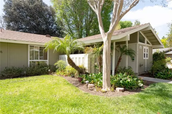 Laguna Woods, CA 92637,49 Calle Aragon