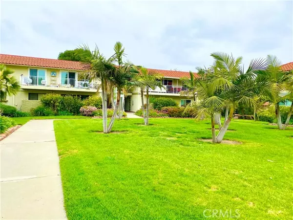 Laguna Woods, CA 92637,865 Ronda Mendoza