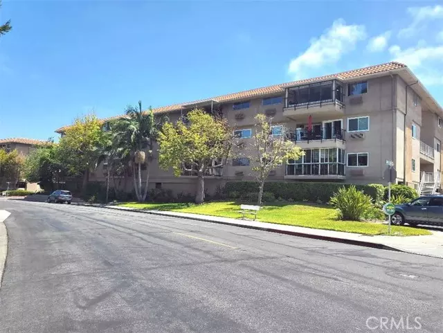 2354 Via Mariposa W, Laguna Woods, CA 92637