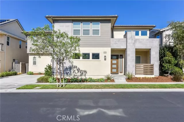 Irvine, CA 92618,61 Einstein
