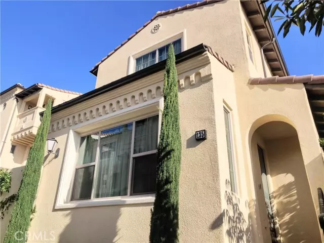 Irvine, CA 92618,135 Briarberry