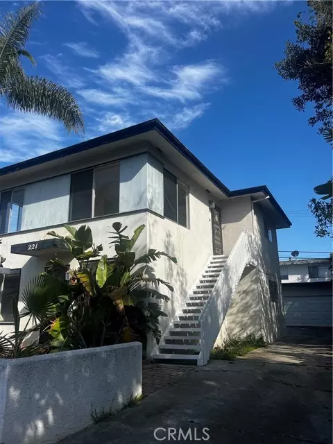 San Clemente, CA 92672,221 Avenida Miramar