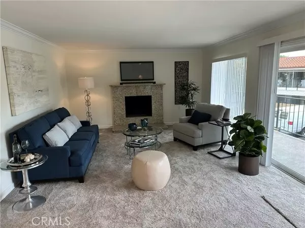 Laguna Woods, CA 92637,2240 Via Puerta