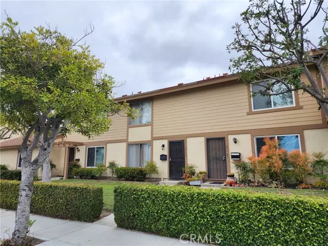 471 West Alton Avenue, Santa Ana, CA 92707