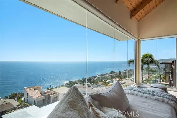 568 Alta Vista Way,  Laguna Beach,  CA 92651