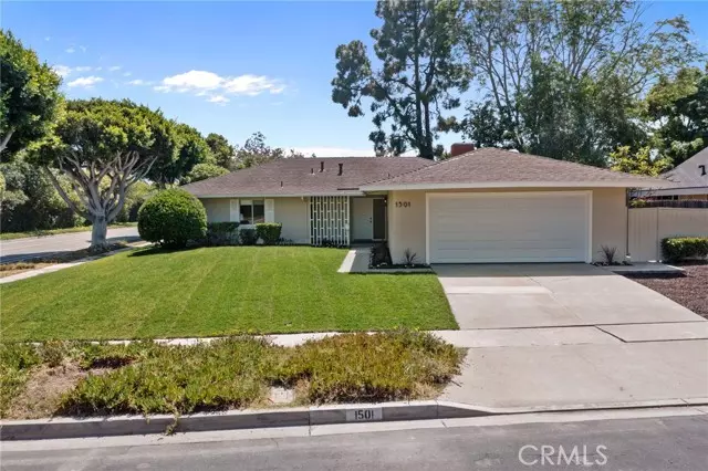 1501 Cumberland Lane, Newport Beach, CA 92660