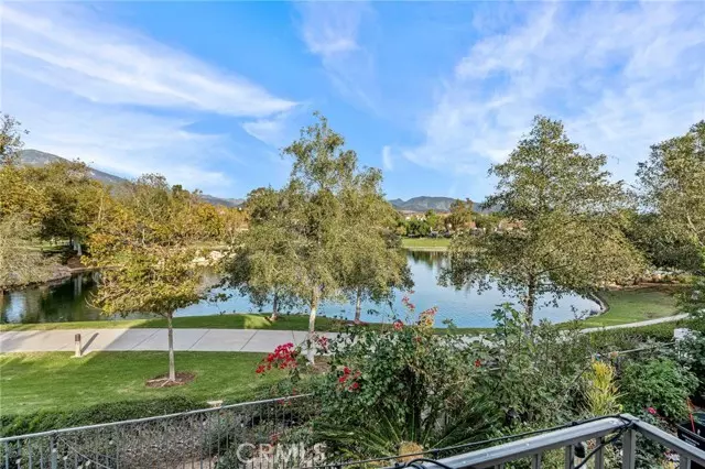 10 Vista Lago, Rancho Santa Margarita, CA 92688