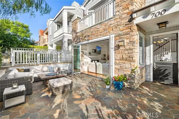 Corona Del Mar, CA 92625,700 Acacia Avenue