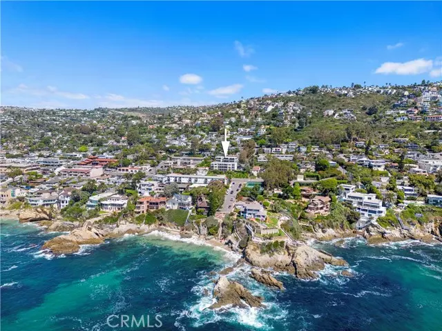 240 Moss Street, Laguna Beach, CA 92651