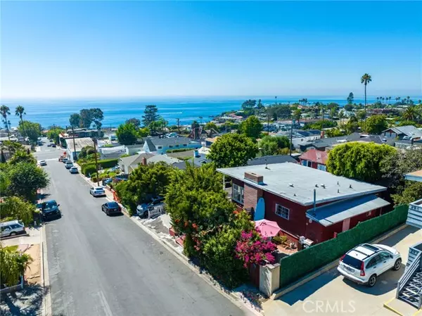 276 Chiquita Street, Laguna Beach, CA 92651