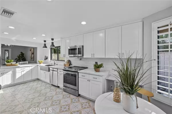 21092 Wood Hollow Lane,  Rancho Santa Margarita,  CA 92679