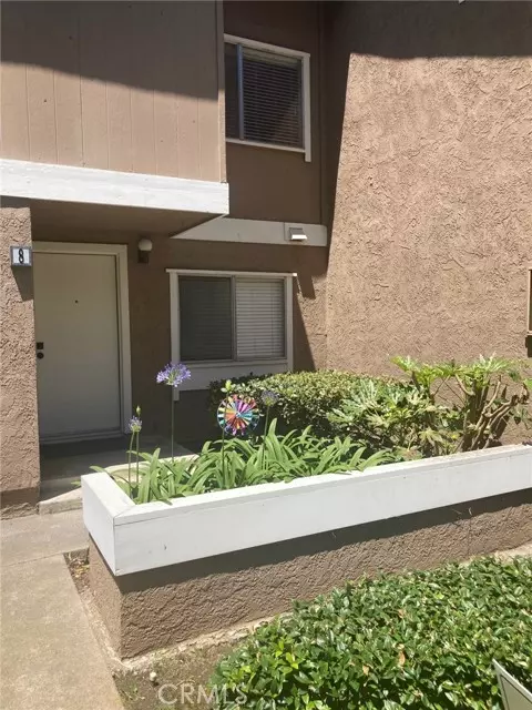 8 Denver, Irvine, CA 92604