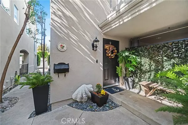 Corona Del Mar, CA 92625,443 Begonia Avenue