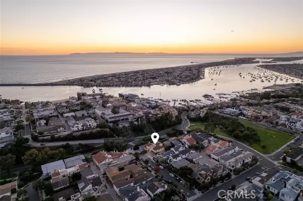 Corona Del Mar, CA 92625,405 Dahlia Avenue