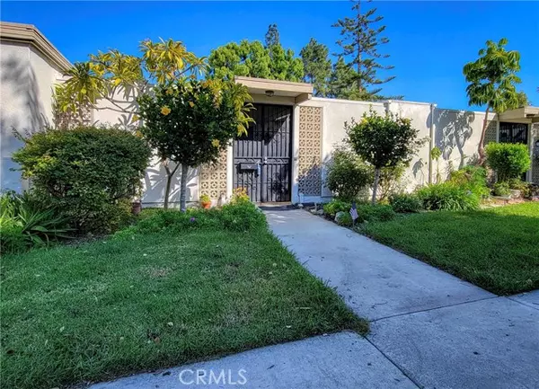 Laguna Woods, CA 92637,319 Avenida Carmel