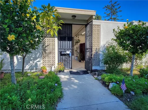 Laguna Woods, CA 92637,319 Avenida Carmel