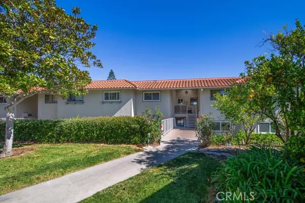 Laguna Woods, CA 92637,862 Ronda Mendoza