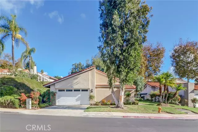 5274 Ave Del Sol, Laguna Woods, CA 92637