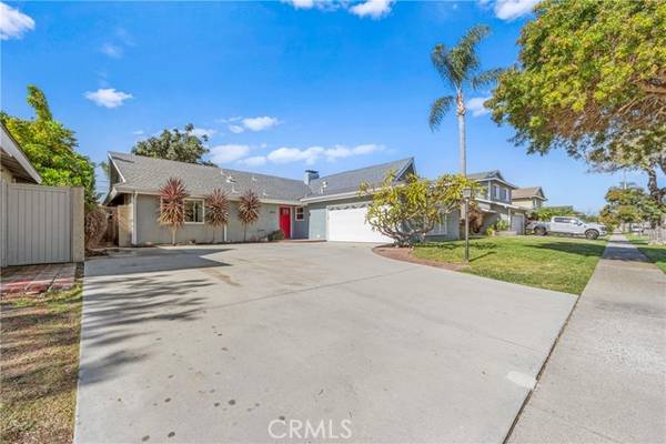 16311 Woodstock Lane, Huntington Beach, CA 92647