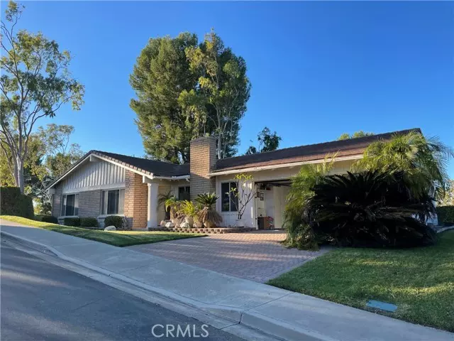 23631 Via Garfias, Mission Viejo, CA 92692