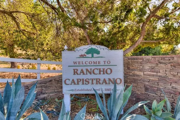 Lake Elsinore, CA 92530,7 South Main Divide