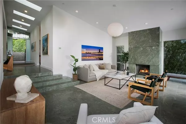 Laguna Beach, CA 92651,533 Temple Hills Drive