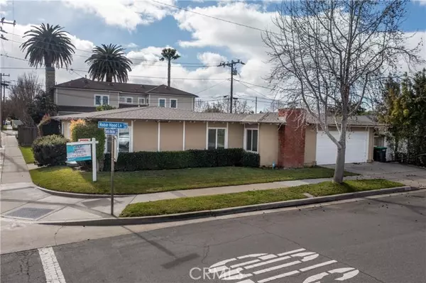 Costa Mesa, CA 92627,299 Robin Hood Lane