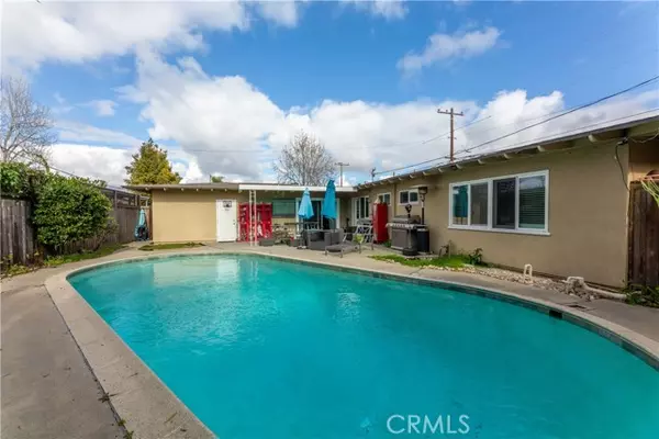 Costa Mesa, CA 92627,299 Robin Hood Lane