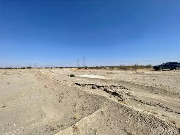 Phelan, CA 92371,1 Sandstone Road