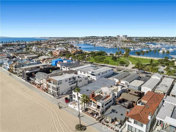 Newport Beach, CA 92663,1628 West Oceanfront