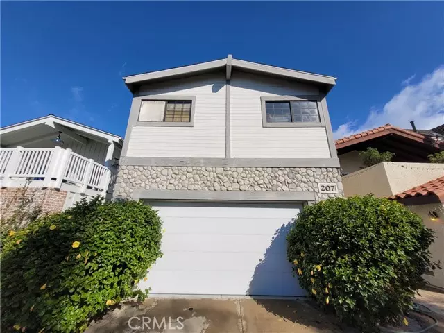 207 Canal Street, Newport Beach, CA 92663