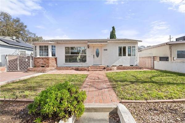 3288 Lewis Avenue, Signal Hill, CA 90755