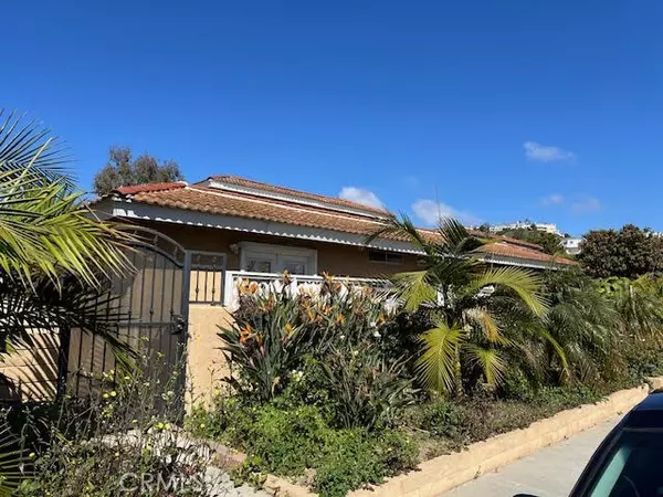 San Clemente, CA 92673,607 Calle Canasta