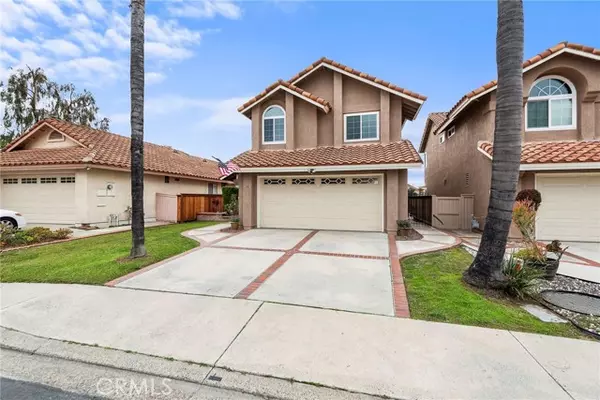 Rancho Santa Margarita, CA 92688,19 Las Piedras