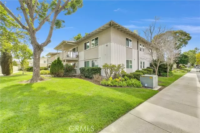 390 Avenida Castilla, O, Laguna Woods, CA 92637