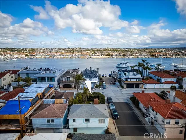 1201 W Bay Ave, Newport Beach, CA 92661