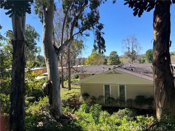 Laguna Woods, CA 92637,628 AVENIDA SEVILLA