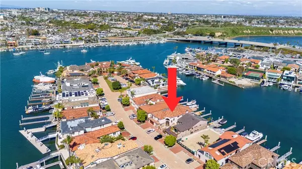 52 Linda,  Newport Beach,  CA 92660