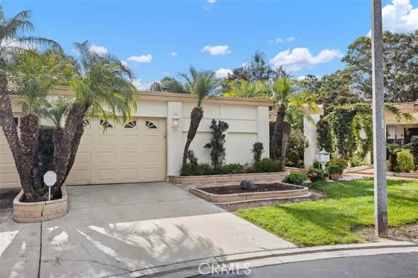 Laguna Woods, CA 92637,3287 San Amadeo