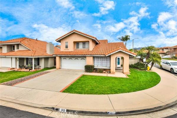 30 Osoberry Street, Rancho Santa Margarita, CA 92688