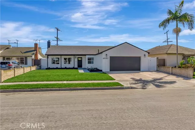 6082 Royalist Drive, Huntington Beach, CA 92647